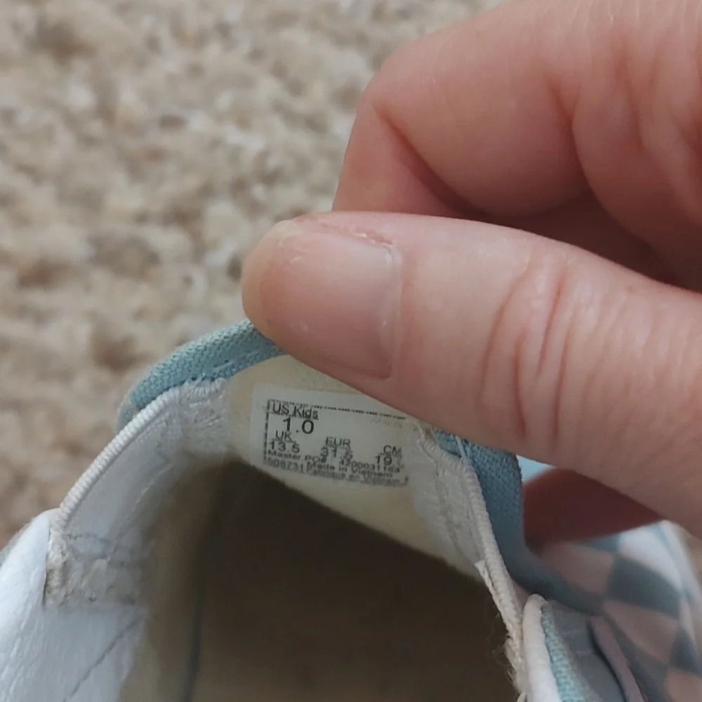 Vans Sneakers - Picture 2 of 3